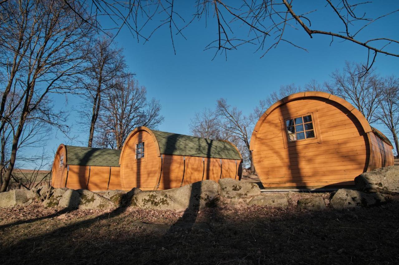 Viking Houses Strnadovsky Mlyn Jesenice  Luaran gambar
